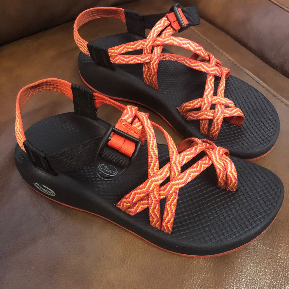 Chaco ZX2 in RAINBOW orange/yellow W8 Yampa $105